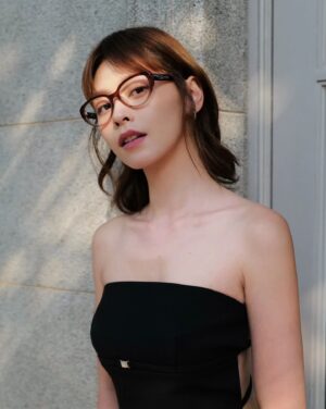 He Ying Ying Instagram - Who said framed glasses have to be boring? Love me a little cat eye moment. @BolonEyeWear - the perfect addition to any outfit ❤️‍🔥

#BolonEyeWear #BoldLikeYou 
#BJ3169 #SEONGSU
#FW23
