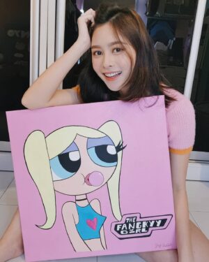 He Ying Ying Instagram - Thank you guys for all the love! What should I paint next? :) Comment down below, I need some inspiration! 🥳 #yypaints
.
Ps now most of my good friends have a small piece of my he(art) in their homes 🥰🤪