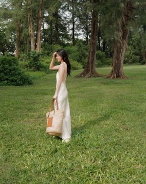 He Ying Ying Instagram - In tune with my inner rhythm 🌿 What is June gonna look like for you? For me, it's gonna be filled with fulfilling days on set, and with friends 😻 

Welcoming the 2nd half of 2023 with open arms! 🫂