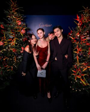He Ying Ying Instagram - all dressed up like im the present youve been dreamin about / color besties with @Cartier 

#TheFabulousCartierHouse #CartierSG