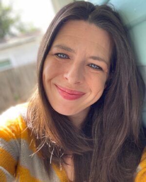 Heather Matarazzo Instagram - May we all experience some magic and joy this weekend. 
#bringonoctober #halloweenseason