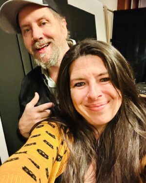 Heather Matarazzo Instagram - Having such a blast this weekend at @theastronomicon !! Getting to see my on screen brother @thejamiekennedy again is such a treat and he’s still a gem of a being.  #meeksfamilyreunion #scream