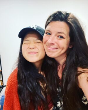 Heather Matarazzo Instagram - There are times when you’re graced with working/creating with a truly brilliant being. This is one of them. Thanks for being such a kick ass soul, @kellymarietran Let’s do it again soon!!! 
#narrativepodcast #sisters #chinook