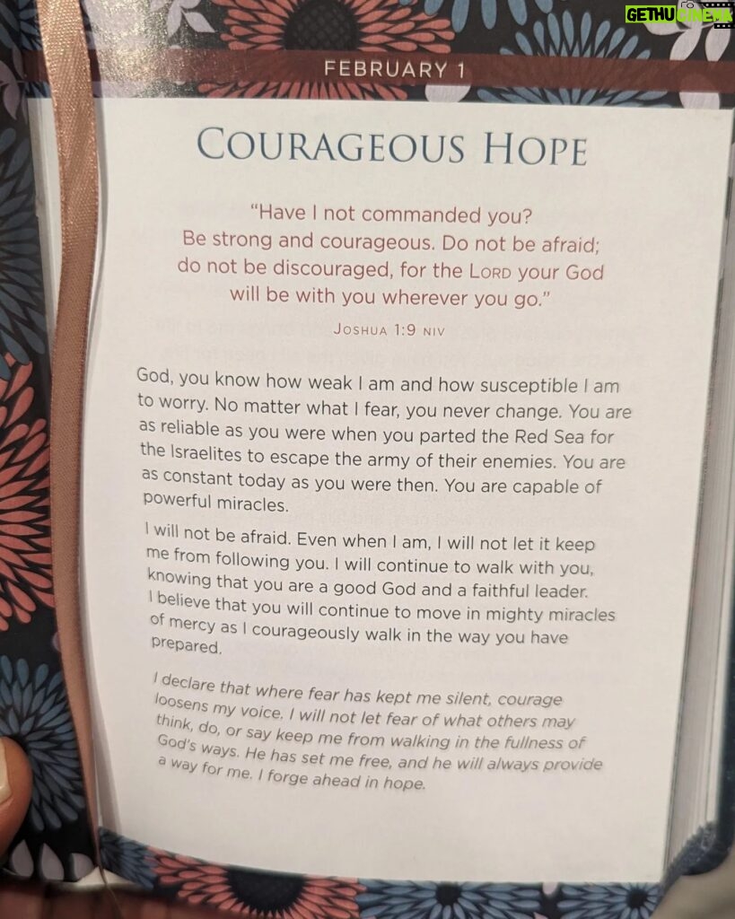 Heather B. Instagram - GOD MORNING 🌄🌄🌄🌅🌅🌅🌅 MAY YOU ALL HAVE A FEBRUARY FILLED WITH "COURAGEOUS HOPE!" AMEN GOD BLESS YOU. LOVE, H.B. 🥰