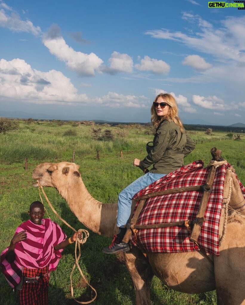 Heather Graham Instagram - Out of Africa 🇰🇪❤️🌍 #kenya