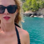 Heather Graham Instagram – Italian Getaway ❤️🇮🇹🍦🍋🍕💋 #amalficoast