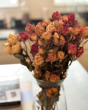 Heather Headley Instagram - A few days after the shut down began, my #husband went out for our groceries. He came back with food, and these flowers.  He said there wasn’t a great selection, but he got them because he thought we’d be inside for a few weeks, and while we were, I should have flowers and a little beauty to look at…to cheer me…at least for a few days. 
I cried. 
I told him that I wouldn’t throw them away until this ‘time’ was over. They’d be my reminder! A reminder that this awfulness started. A reminder and hope that it would end!
I thought it would be a few weeks. But we now know better. 
I then kept them because they remind me of his sweet heart looking after and protecting mine during that ominous time…and always. 
Anyhow, today…I’m throwing away the flowers.
I’m saying that It’s Over!
‘Make room for new #flowers…!