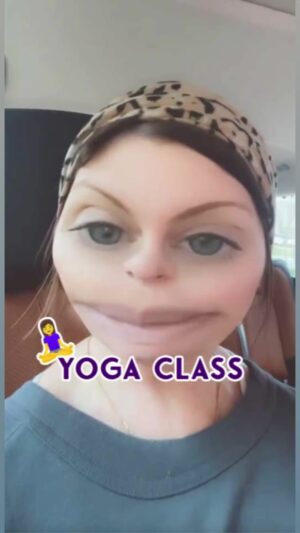 Heather Land Instagram - 🧘🏻‍♀️
