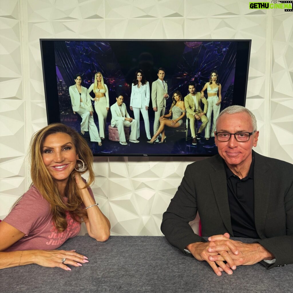 Heather McDonald Instagram - Tuesday #juicyscoop with @drdrewpinsky Dr. Drew on Baby Reindeer, Hollywood Stink and Bullying Reality TV Producers Dr. Drew is back! We discuss the Hollywood fallout he suffered due to his controversial opinions at the time about the pandemic. Could the Vanderpump Rules cast benefit from group therapy with Dr. Drew? We’ve both witnessed reality show producers bully and manipulate real housewives to get them to fight. It even happened on Celebrity Rehab and when I was on an episode of Studs. Does going on a reality dating show hurt your chances at marriage? Then we get into Baby Reindeer and the real people behind the series. What makes a stalker? Dr. Drew shares his own terrifying stalking experience and gives us advice on what to do when dealing with unstable people in real life and online. So juicy! #babyreindeer #vanderpumprules #pandemic #covid #comedy #hollywood #tv #bravotv #reality #realitytv #drama #cheatinghusband #drdrew #heathermcdonald #standupcomedy