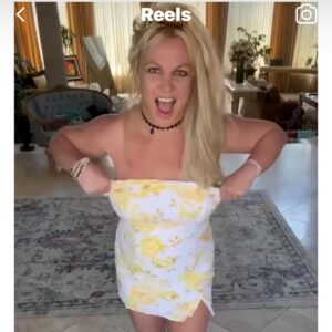 Heather McDonald Instagram - Thursday #JuicyScoop! Brandy and Julie on Female Rage, Britney and Grifters 

Julie Goldman and Brandy Howard from Dumb Gay Podcast are here! Is Britney Spears running through her 60 million on private jets and sensible brown pumps? Stagecoach might have been the death of me.  The real female stalker in Baby Reindeer is pissed! On Vanderpump Rules, Scheana may have finally gotten through to Sandavol and Ariana had to explain male rage to Brock. Jax is stressed on The Valley. A 32 year old grifter woman with a Masters degree pretended to be a 13 yr old.  Is Dorit not returning to RHOBH? Drew Barrymore knows no boundaries.  We want the Richard Simmons bio pic! Kelly Ripa and her husband are annoying click bait. Taylor Swift is hanging with Gigi Hadid and Bradly Cooper. Barbara Streisand just wants one simple question answered. Enjoy!  @thebrandyhoward @mrjuliegoldman #britneyspears #vanderpumprules #thevalley #jaxtaylor #drama #cheating #affairs #hollywood #grifter #female #rage #ariana #breakup #heathermcdonald #phoenix #scottsdale #standupcomedy