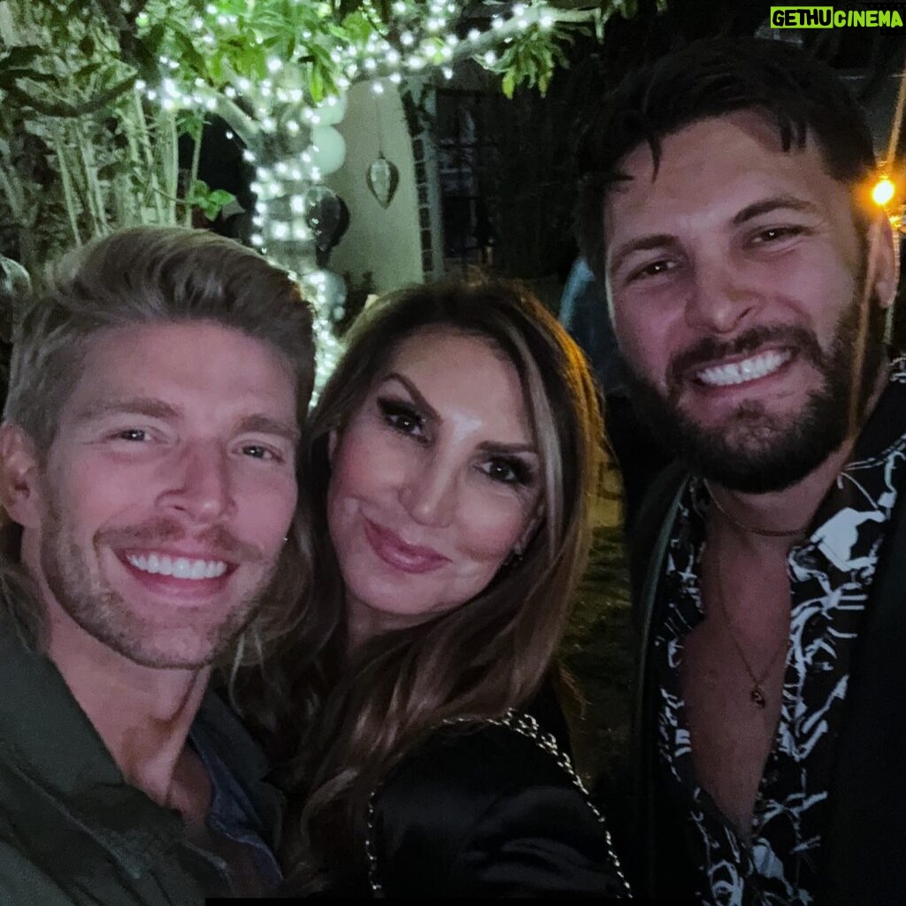 Heather McDonald Instagram - A surprise #birthday party for @scheana including a viewing of #vanderpumprules #finale. What did you think? Swipe right for more. @smirnoff @brock @summermoon @brittany @janetelizabethx @itsjameskennedy #thevalley #bravotv #818tilidie #juicyscoop