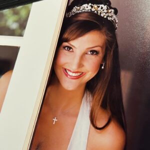 Heather McDonald Instagram - 24 years ago today I made the choice to give a man named Peter the greatest life he could ever imagine. His life did not really begin until May 27, 2000.  I gave him the gifts of husband and fatherhood.  For 24 years, he has lived everyday in total bliss and appreciation for having ever met me. He knows I’m selfless and I never make anything about me including our wedding and marriage. Seriously, one thing I can say undoubtedly, that it has been so much fun and we built it all together. I love you, Peter. Also, in the last slide which was pre Botox, you can see I always had uneven brows. Thanks for pointing it out for the last 15 yrs. #peather4ever #juicyscoop #anniversary #24 #marriage #wedding #memorialday #memorialdayweekend #love #Christian #Catholic.