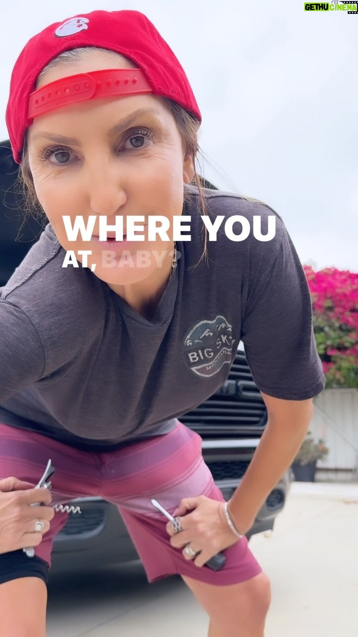 Heather McDonald Instagram - Are you the girl I’m looking for? #trucks #love #relationships #comedy #parody #impressions #scams #lovebomb #dating #lesbian #juicyscoop #heathermcdonald #jennagray #financial
