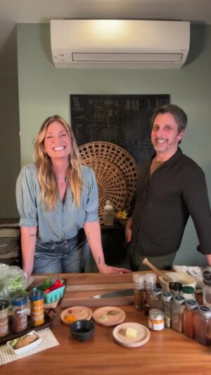 Heather Thomson Instagram - 🌶️ fresh and spicy !!
thanks for joining us for herbs and spices ! 

• here is our golden milk recipe 💛 
2 cups milk (dairy or dairy-free)
1 teaspoon ground turmeric
1/4 teaspoon ground cinnamon
1/4 teaspoon ground cardamom
1/4 teaspoon ground ginger pinch of himalyan salt pinch black pepper
1 tablespoon maple syrup
1/2 tablespoon coconut oil or ghee

Add all ingredients to a saucepan over medium heat and bring to a simmer. Lightly simmer for 10 minutes making sure not to boil which will cause the milk to separate.
Pour the golden milk into your favorite cup and serve!

Be sure to go to jeremyrocksmith.com 
to get your spices right with 
the ultimate spice guide !! @jeremyrocksmith 

#wearecookin 
#goldenmilk 
#heatherthomson 
#29daysofwellness 
#ultimatespiceguide
#chefjeremyrocksmith