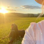 Heather Thomson Instagram - sundown☀️throw down #berkshirehills #dropit #jessedog #sunshine #girlsbestfriend #🎾
