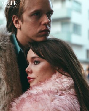Hedda Stiernstedt Instagram - Vogue Vogue vogue @voguescandinavia styling @sofiekrunegard photo @elisabethtollphotography hair @tonytarkort @mengarelli_makeandwigdesign makeup @kajsasvanbergmakeup armcandy @valterskarsgard words @shiffmane sparkle @martinabonnier
