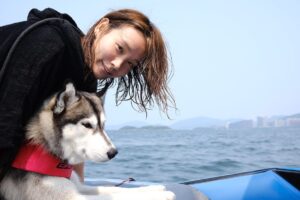 Hedwig Tam Sin-Yin Instagram - Reef第一次Wakesurf 係去做model