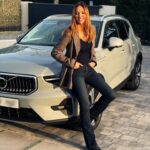 Helen Lindes Instagram - #publi Nuevo híbrido en casa 🙌🙌🙌 No puedo estar más feliz @volvocares #volvoxc40 #hybridcar