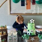 Helen Lindes Instagram - ¡¡Qué bien lo pasamos ayer!! Feliz cumpleaños a mi niño, Alan, mi pelirrojo preferido 💙 7 años que han pasado tan rápido que ni me lo creo. Te queremos infinito. #happybirthday #7yearsold