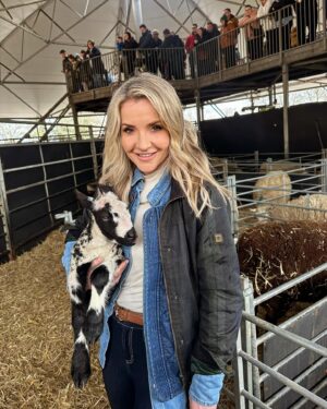 Helen Skelton Thumbnail - 7.5K Likes - Top Liked Instagram Posts and Photos