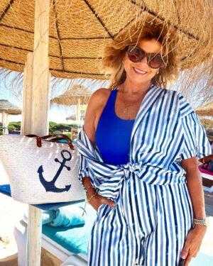 Helena Isabel Instagram - Eu gosto é do verão 🎶🎶🎶
E vocês?

#summervibes 
#beachlife 
#sea