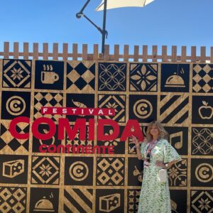 Helena Isabel Instagram - Mais uma vez tive a oportunidade de participar no Festival da Comida do Continente que se realiza na cidade do Porto. Não posso deixar de agradecer a forma como fui recebida e de dar os parabéns à excelente organização do evento, desde os espaços dos chefs e das suas receitas assim como os espetáculos com os nossos artistas tão queridos do público. Hoje ainda vai a tempo de dar um salto ao recinto mas amanhã há mais! Aproveite este espaço para toda a família!
#festivalcomidacontinente 
@continente