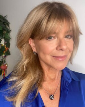 Helena Isabel Instagram - Adoro azul!
E esta coleção Deep Blue da @tashijewels é linda!
www.tashijewels.com

#ouroeprata
#joias