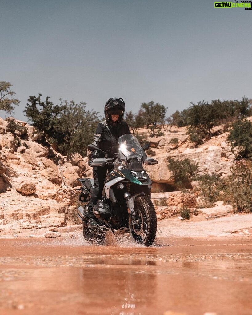Helena Costa Instagram - Já vim a Marrocos muitas vezes, mas faltava andar de mota aqui!! Um check na minha bucket list com expectativas superadas 😎 🇲🇦 Ah e para quem esta a perguntar como é a Bmw Gs1300 🫣 … para mim a melhor mota de todos os tempos 😍 #GSExperience2024 #Marrocos #SpiritOfGS #BMWMotorradPT #MakeLifeARide #BMWMotorrad #mybmway #mymotomyway @bmwmotorradpt fotos: @brunoribeiro.jpg