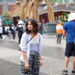 Helga Krapf Instagram - That slight GenZ blurrrrr VS the sharp Millennial photo (SWIPE) the original IG babies have worked so hard on perfecting. 🤪✌🏻 As someone who has been on this platform from the very start, I’ve seen all the trends, the changes, the merges etc. that happened over the years and I’m honestly happy about this fresh take on posting photos that don’t look so “professional” or straight out of a magazine. 📷 Like coming up for air and finally being able to let go of the pressure social media has unknowingly put on many of us. Its nice to somehow go back to how it all started, just with better skills and upgraded phones/cameras. Hoping 2023 is all about embracing the change, this new but old way of sharing bits and pieces of everyday life, and the authenticity of our imperfectly perfect selves (and selfies 😉🤳🏼). What was your fave and least favorite trend here on IG? I personally never liked the 3 in 1 row trend #EFFORT - isang photo nga effort na i-upload tatlo pa? Plus it was flooding. 🥴