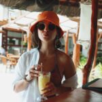 Helga Krapf Instagram - Sunny side up. 🌞🏝️🍍