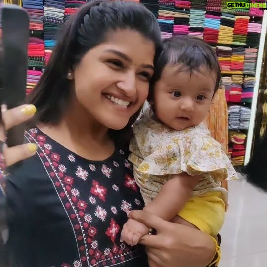 Hema Dayal Instagram - My new happiness ❤️ Mothi laddu by @laya_bharath . #hemadayal18 #hemadayal #hema #babylovers #explorepage✨ #explorepage #explorar #happyness