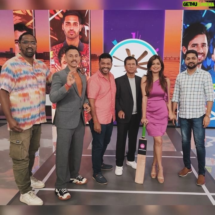 Hemal Ingle Instagram - Wrapped up last evening with this IPL season’s Match Center Live. I had never done sport presentation before and what joy it has given me. The moments I spent here have been very precious 🫶🏻 The friendships I made are special 🫶🏻 The learnings I’m taking with me are for a lifetime. Thank you to my dear producers @vijay_thegsrider @shreejitmarathe for pushing me to do this. Juili, who is not on Instagram but was a constant support system to me. @jockmore Kiran sir, you are a thorough gentleman and truly I’ve learnt humility from you. @kedarjadhavofficial GOAT! You have been such a fabulous friend, I cannot thank you enough for your honesty and straight forward words. @dhawal_kulkarni your patience and discipline is something I’m taking back with me. My hair and makeup team for making me laugh everyday and Ofcourse making me look good @yashmakeup98 @sawantsheetal_01 . My styling team who have been so kind and accommodating ❤️ @kareenparwani @anuja010 @surreal_paradise @oceanabled__.__ - you girls have my heart. Ankit, Azhar Bhai, Prasad sir thank you for being there. This journey with @officialjiocinema has been fabulous #IPLinMarathi #iplonjiocinema