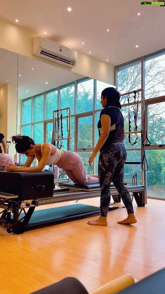 Hemal Ingle Instagram - My fitness journey began in 2015, when I participated in the Miss University pageant. Ever since, I’ve tried all forms of workouts, fads, diets and what not. But the way Pilates has changed my life and helped me get closer to my “body goals”, nothing ever has. It’s definitely the most effective form of workout for me and I’ve seen my body show results like no other form of workout has. I’ve worked on micro-muscles that I didn’t know existed. I’ve worked on balance, core strength and much more. That was exactly the idea of starting Core and More, Kolhapur🥲 It’s been a year and I’m so proud of us @inglesiddhie @karishmajayaram
