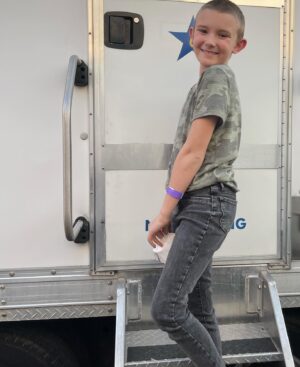 Hendrix Yancey Instagram - 001 and 013 in Hawkins Lab peacefully. 

Also here’s some #bts of #strangerthings4 

1) Hendrix with Jamie
2) Playing outside the HNL with 011 @martie_blair_la 
3) The Sensory Deprivation Tank 😮
4) every day for 2 months they used putty and makeup to cover my earring holes in my ears 🤪
5 & 6) ME

#strangerthings #strangerthings4 #hawkinsnationallab #rainbowroom #strangerthingscast #upsidedown #elevenstrangerthings #milliebobbybrown #dufferbrothers #strangerthingsfan #theupsidedown #hawkinsnationallaboratory #strangernumbers #ST4 #013 #13 #Thirteen #NewNumbers #STnumbers #Hendrixyancey

@strangerthings4.updates
@strangerthingsnetflixtv
@stranger4news
@strangerthingsnetfliix
@thestrangerhell
@strangerthingslab