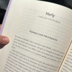 Herly RG Instagram - Gracias a @yuririasierra por hacerme parte de este hecho histórico e inmortalizarlo en este libro en el que más de 100 mujeres le escriben a la próxima presidenta de nuestro país, me siento honrada de que me hayas elegido para ser la única creadora de contenido digital, gracias gracias gracias.💜