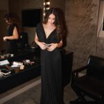 Hiba Tawaji Instagram - #Backstage @olympiahall 🌟❤️ 29 Mai 2024 ♾️ Hair: @balianhairparis Make up: @myriam_glam_paris Jewelry: @awmouzannar 📸 @karlphotography #hibatawaji #paris #liban #france #هبه_طوجي #olympia