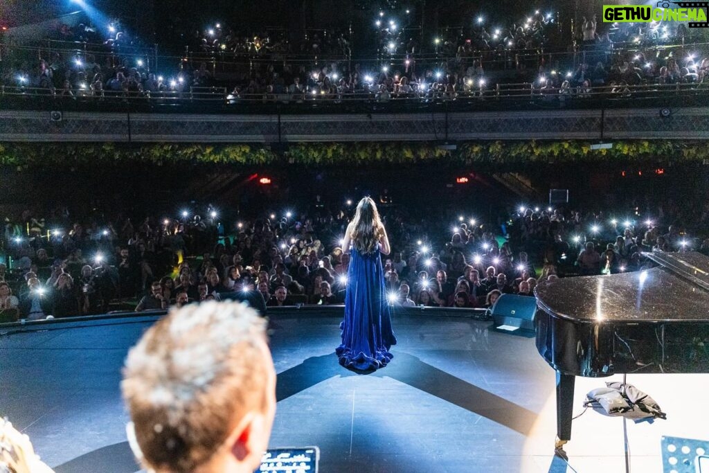 Hiba Tawaji Instagram - Thank you #Toronto ❤️🇨🇦 #hibatawaji #هبه_طوجي