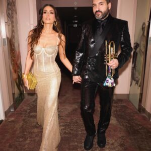 Hiba Tawaji Instagram - Every step we take ❤️

@recordingacademy #grammys2024 
@dolcegabbana @theparislibby