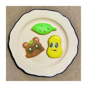 Higuchi Kaede Instagram - 仕事の合間にぽこぴー展行ってきました🥜🍃

落書きもこっそり🙌笑
マジで人多かった！！！
ガチで老若男女いた！！

#ぽこぴー展 
#甲賀流忍者ぽんぽこ 
#オシャレになりたいピーナッツくん 
#vtuber