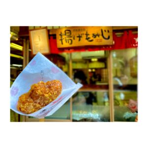 Higuchi Kaede Instagram - カープの応援いった時の写真⚽️🎏
久しぶりに宮島にも行ってきました⛩
CS応援してます！！！🔥

#宮島 #みやじま食堂 
#揚げもみじ #コロコロもみじ 
#広島カープ #carp #西川龍馬 #カープギャラリー 
#hiroshima #hiroshimatrip #miyajima #miyajimagram