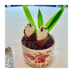 Higuchi Kaede Instagram - GUCCIのレストラン🍴🥮with💯🦂

内装めちゃきれいだった❗️
泡の中身…忘れました🤣笑
創作料理おもしろいね🤣笑

#guccı #guccirestarant #guccicafè  #gucciosteria 
#グッチオステリア @gucciosteria