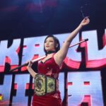 Hikaru Shida Instagram - Here, Use This!!<🎃 Thank you for tonight #AEWCollision And Happy Halloween! #cosplay #hikarushida #aew