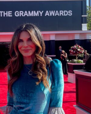 Hilary Shepard Instagram - Went to the #Grammys with my BFF #DarylHannah who is nominated for best music movie that she directed, produced, edited and shot called Barn about @neilyoungarchives and Crazyhorse. Although she didn’t win It was an honor just to be nominated blah blah blah, and we did see some crazy outfits.🏆🥇🎥 and one of my favorite TikTokers @laronhinesofficial