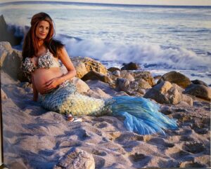 Hilary Shepard Instagram - With all the #mermaid frenzy currently happening , I thought I’d share #Merdiva or #Divamaid or …whatever clever names you fabulous creative peeps come up with! I shot this after wrapping #turboapowerrangersmovie , and now you can see why I couldn’t film the first episodes of the series, as I was too busy being preggers… and lounging around in a fish tail , as you do…
@scarlettroseturner, or the “divababy” was born soon after, with sadly no scales , or purple hair in sight…