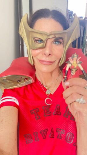 Hilary Shepard Instagram - 😈🦹🏻‍♀️👯Sometimes, only my #tinytwin gets it…#actionfiguredoll #divatox #divatoxdoll #powerrangwrs #soacepurate #evilqueen