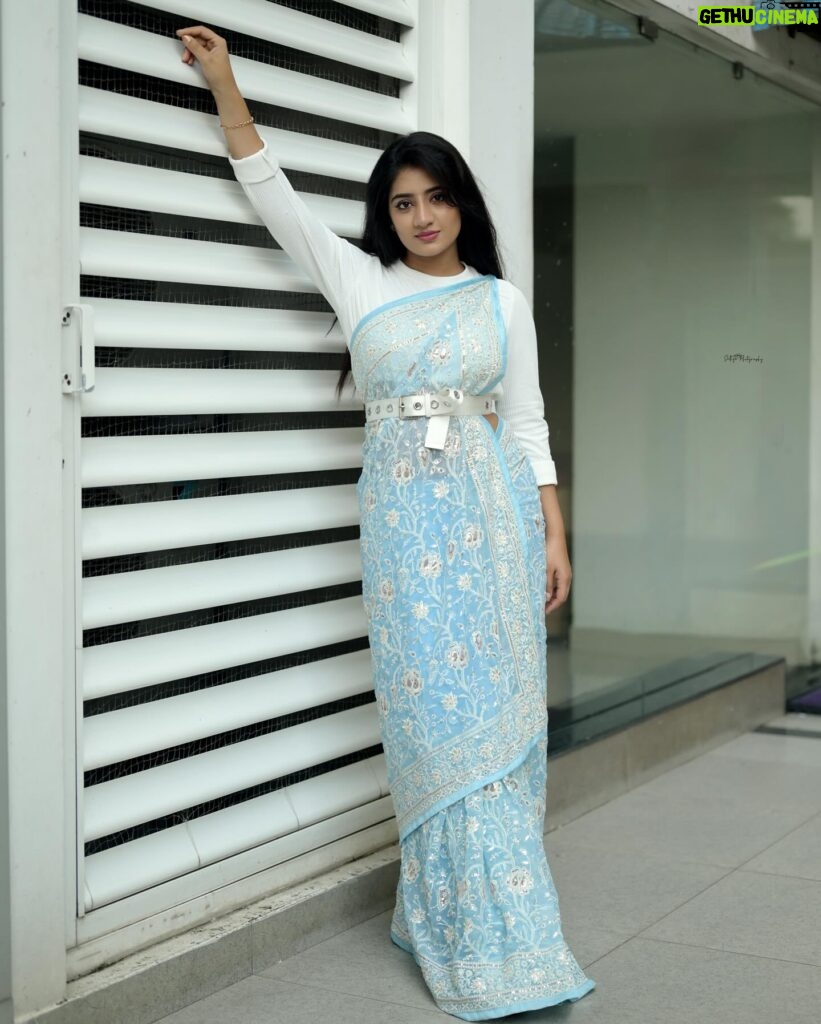 Hima Bindhu Instagram - Sky☁️❄️blue🩵 saree @style_in_threads_ Wrapped in sky blue hues, she painted the day with her grace. #love #instagood #photooftheday #fashion #me #art #repost #saree #blue