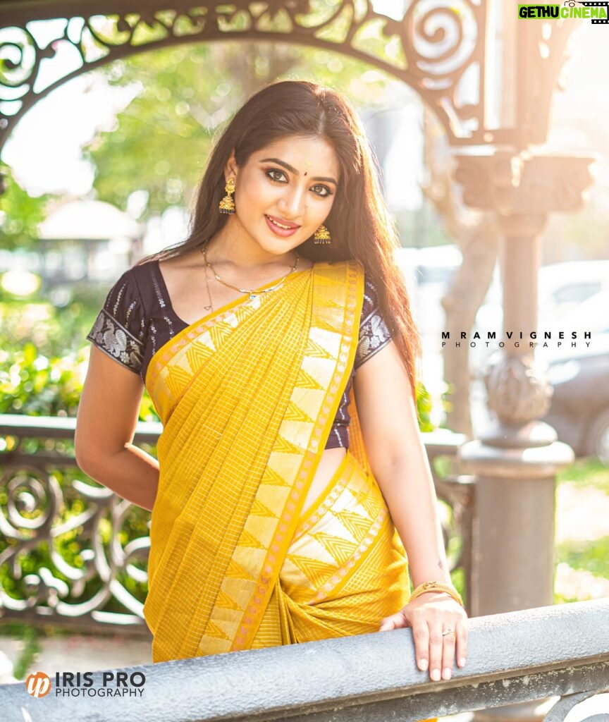 Hima Bindhu Instagram - #chennaisenthamizh Saree & blouse @sarang_thesareeshop Shot by @irisproweddingphotography