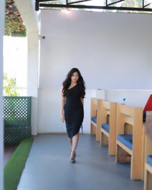 Hima Bindhu Instagram - L&G……. “Her🖤”

"Unleashing the storm within💥 Warrior spirit, unbreakable soul 🔥 Confidence in every step. 💪 #BadassVibes #FearlessFemale #FearlessFemme"