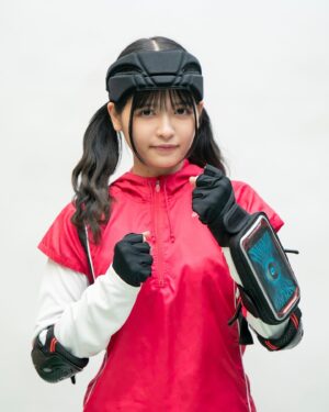 Hina Kagei Instagram - 【 情報解禁 】
7月19日公開の映画「逃走中 THE MOVIE」に
景井ひな本人役で出演させて頂きます🏃🏻‍♀️💨💰

バラエティーの逃走中に実は1度しか出た事なかったので
今回映画版に出演出来ると聞いたときはすごく嬉しかったです😎
そしてとにかく怖かった、、！撮影の合間はクロちゃんさんや出演者の皆さんとで楽しくお喋りしていても撮影が始まったら殺伐とした雰囲気が流れ、ストーリーを知っていても緊張しました。笑

ハラハラドキドキ臨場感たっぷり、無事逃げ切れる事は出来るのか
映画 逃走中、是非劇場でご覧ください〜☺︎
#逃走中 #映画逃走中 #逃走中themovie