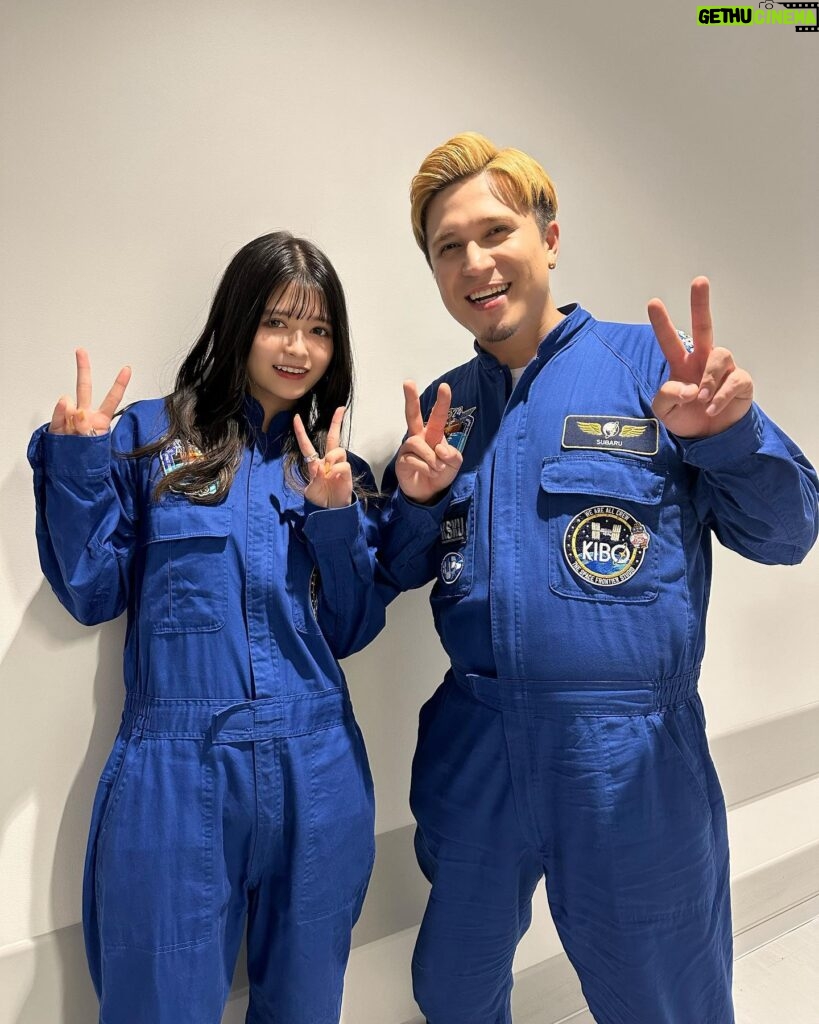 Hina Kagei Instagram - _ 仕事してて気がついたら2024年になってた！ あけましておめでとうございます☺︎ 宇宙の初日の出って初めて見たな〜最高に楽しかったな〜って 思い出に浸りながら、今年もお仕事頑張ります✊🏻 沢山みんなにいい報告出来るようにするから待っててね 2024年も推して下さい🫶🏻 みんなが良い一年になりますように （今年こそおみくじ引く）